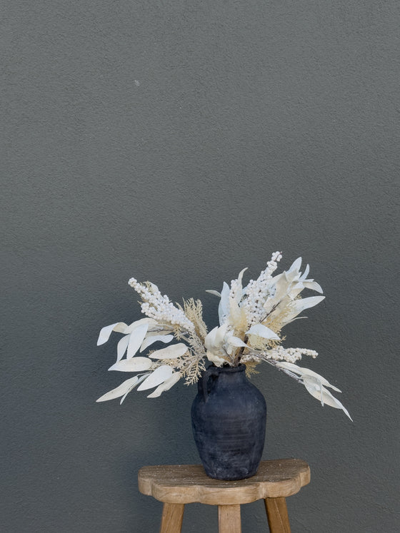 20" Cream Cedar & Laurel Leaf Sprig