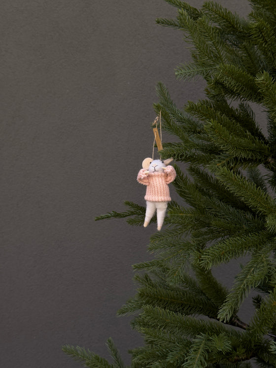 Pretty Paulina Mouse