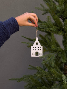  Aspen House Ornament