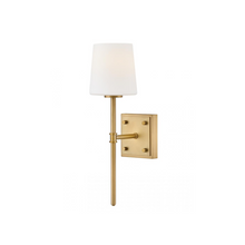  Saunders One Light