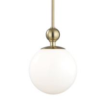  Daphne Pendant