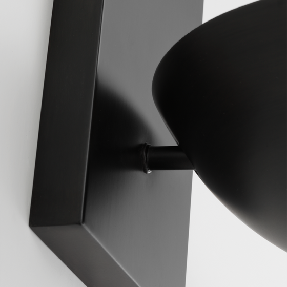 Nevel Sconce